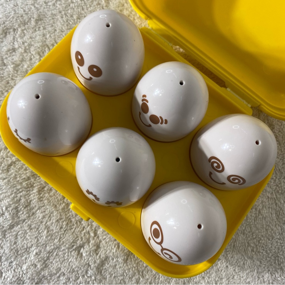 Tomy Toomies Hide & Squeak Eggs - Picture 8 of 15